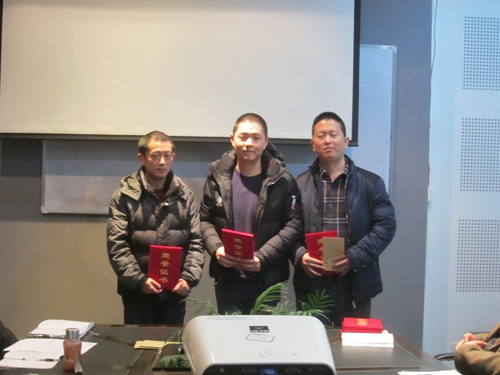 月獎(jiǎng)合影2.jpg
